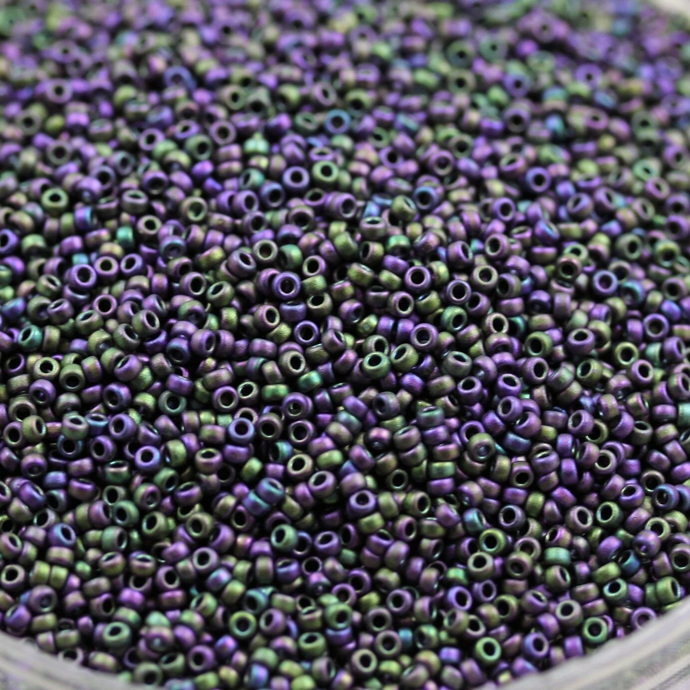 Wsini Japanese Rocailles Seed Beads Main Color Matte Metallic Lavender