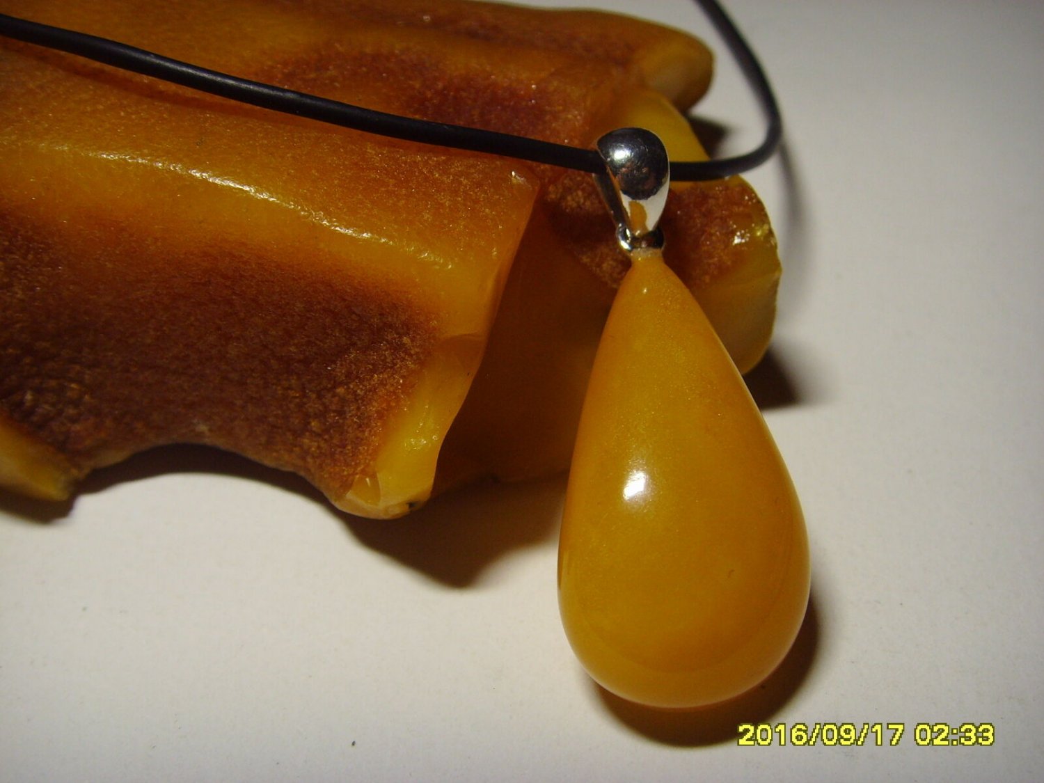 Amber pendant Genuine Baltic Amber Pendant sterling silver 3.48gr Q-06