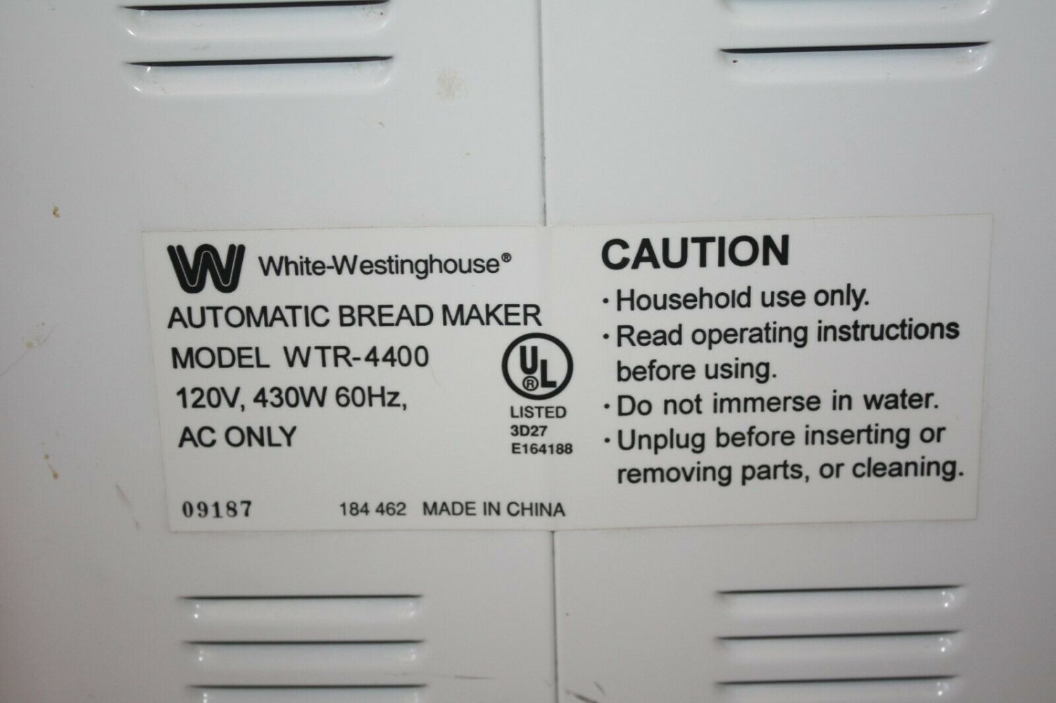 WHITE WESTINGHOUSE AUTOMATIC BREAD MAKER MACHINE WTR4400