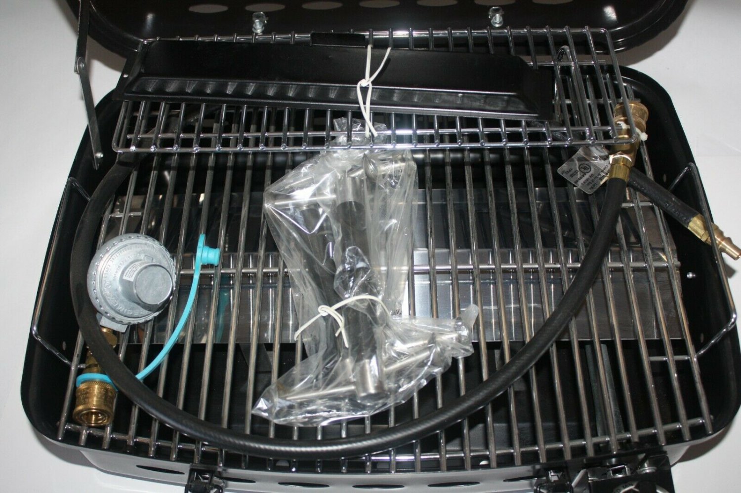 OUTDOORS UNLIMITED RV500 PROPANE BARBECUE SIDE KICK RV GRILL