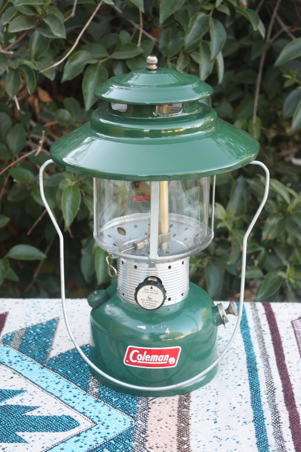 VINTAGE COLEMAN LANTERN 228F / 220F THE SUNSHINE OF THE NIGHT WITH CASE