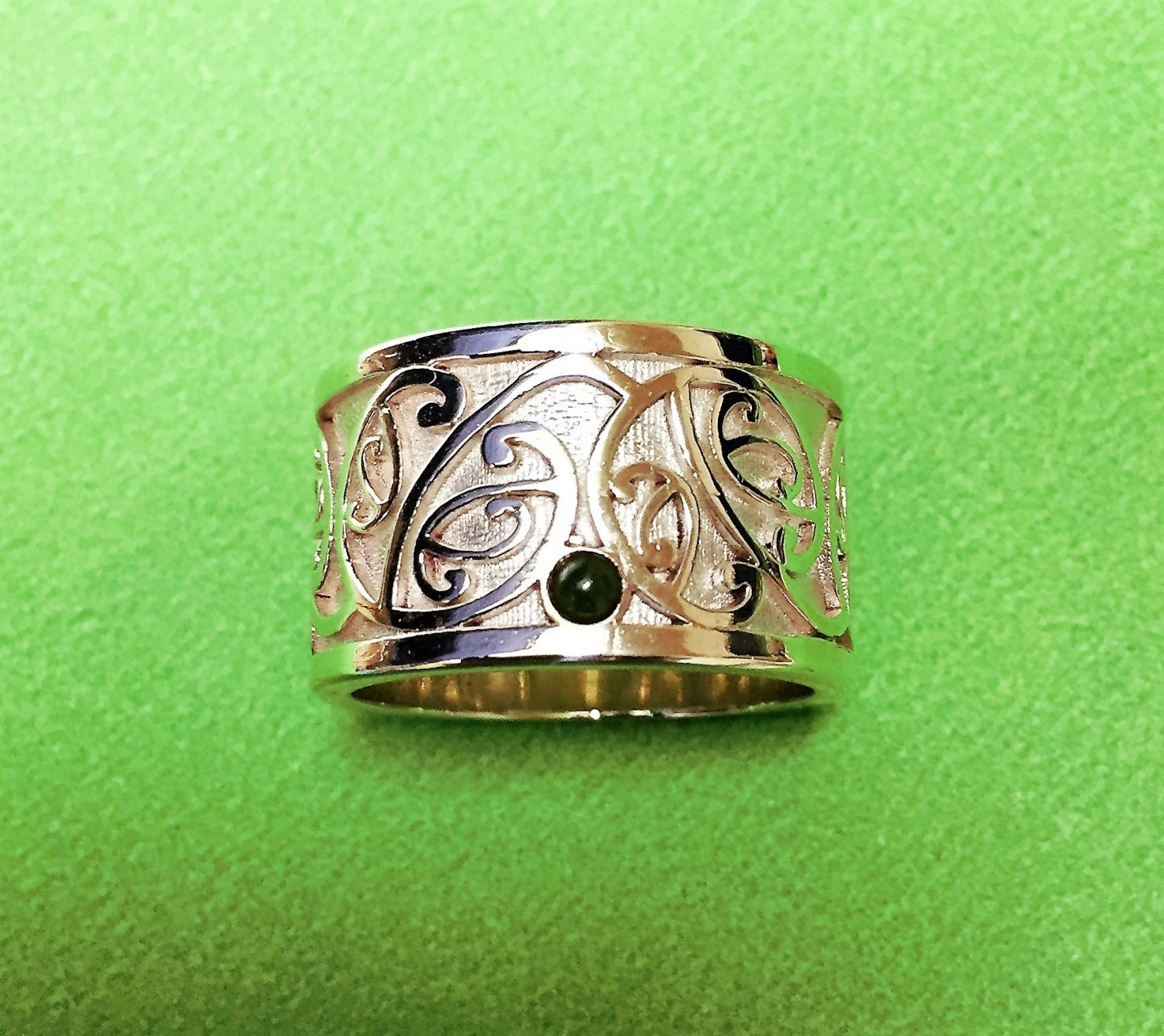 BLNZ 925 SOLID STIRLING SILVER NEW ZEALAND TRIBAL MEN'S RING