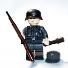 German Waffen SS with Mauser WW2 Army Minifigure