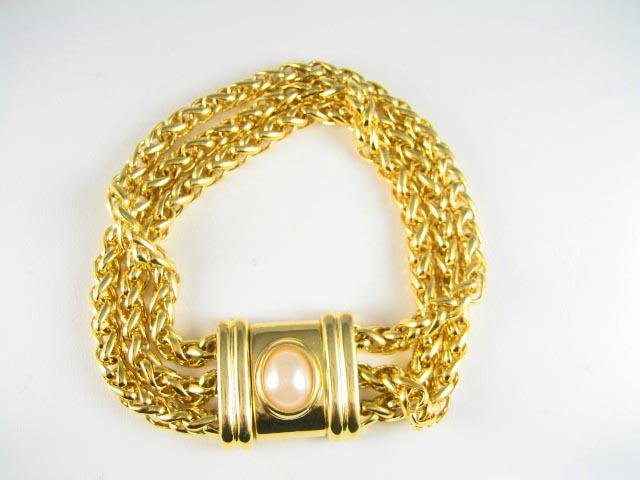 SIGNED JOAN RIVERS VINTAGE 3 STRAND PEARL BRACELET