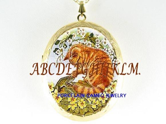 YELLOW KITTY CAT FROG PORCELAIN CAMEO LOCKET NECKLACE