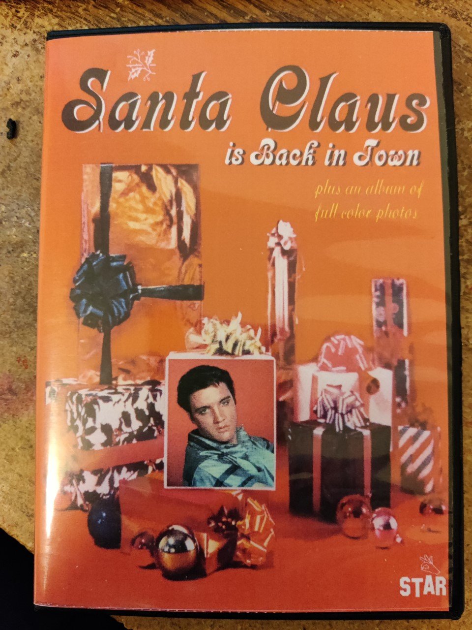 Elvis' Santa Claus is Back In Town ( Christmas DVD )
