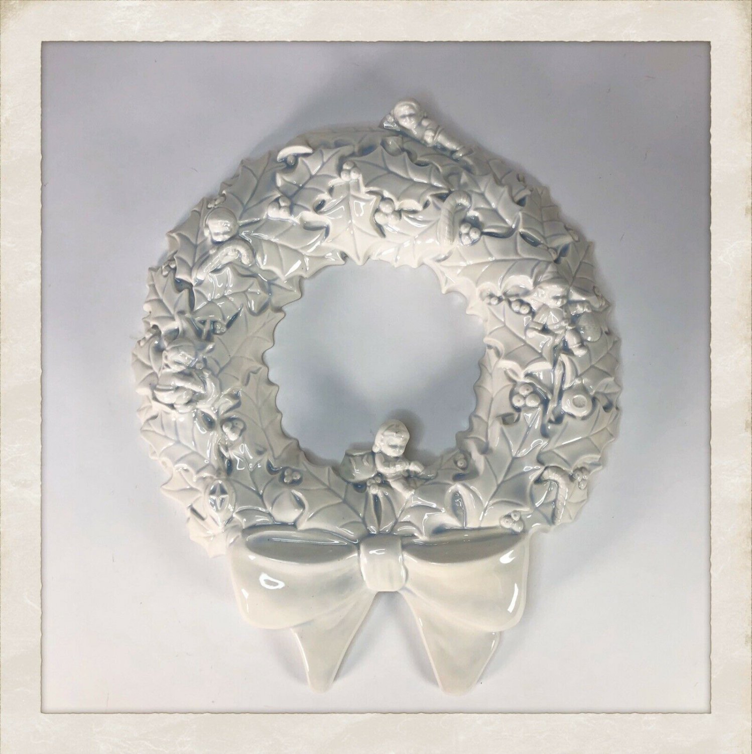 Vintage White Ceramic Pixie Wreath  16&acirc;�� in diameter at its widest
