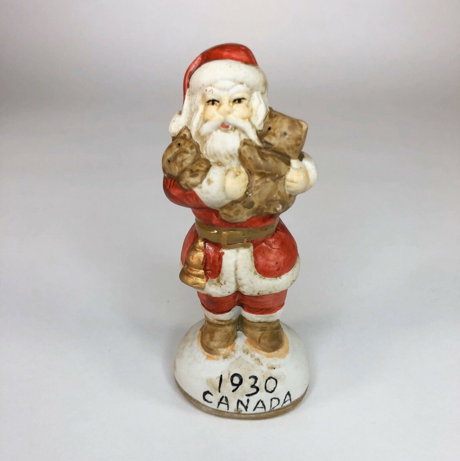 Vintage Canada Santa Ceramic Figurine 5&acirc;�� tall
