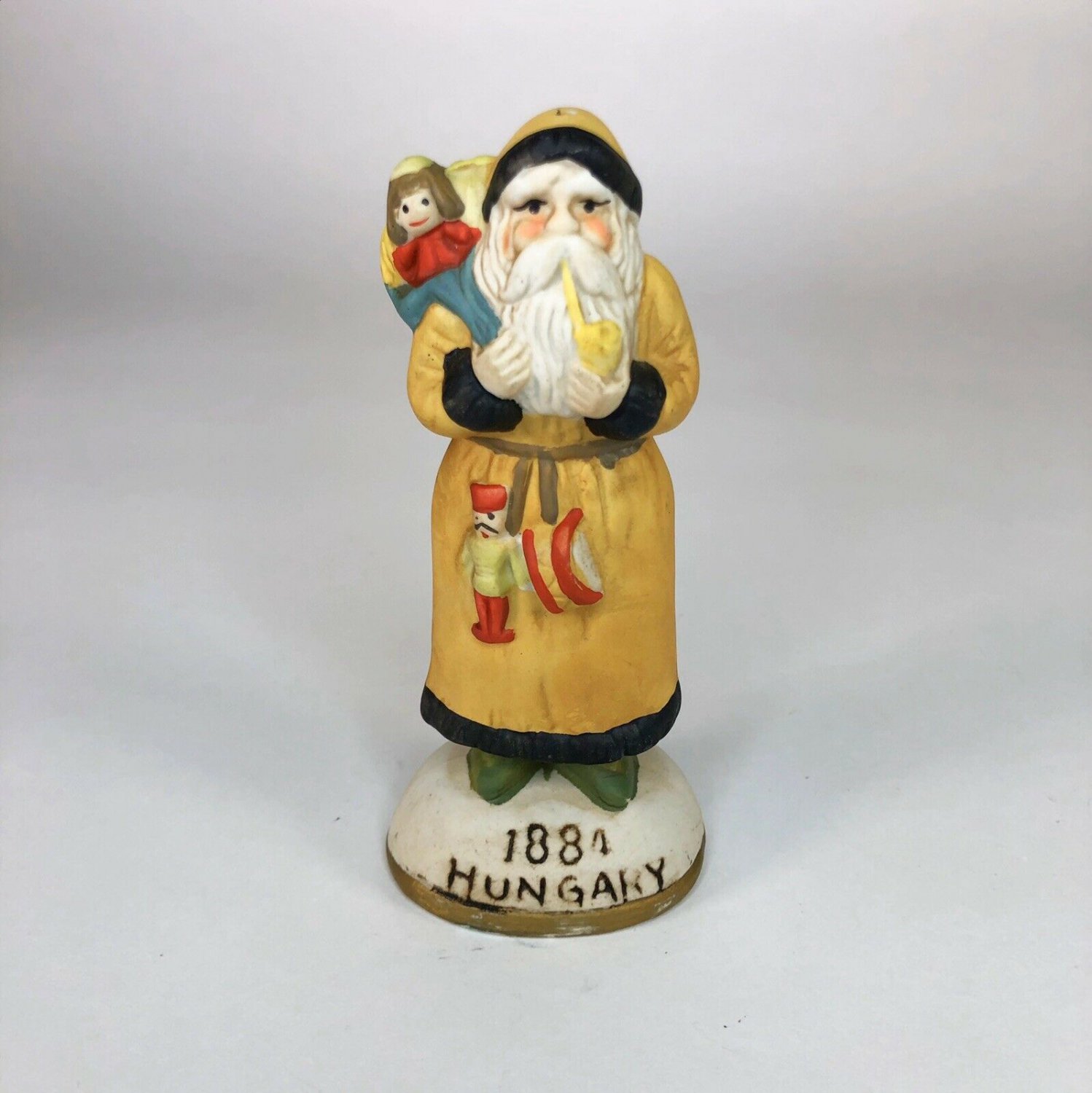 Vintage Hungary Santa Ceramic Figurine 5&acirc;�� tall