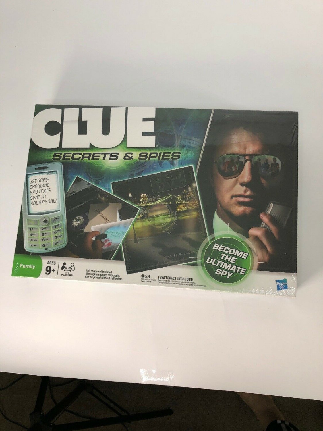 Clue Secrets and Spies 2009 - Board Game Sealed