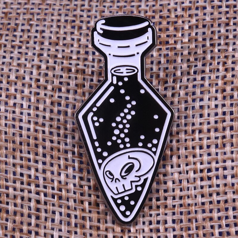 Death potion enamel pin black horror skull brooch poison spell Halloween gift witchcraft