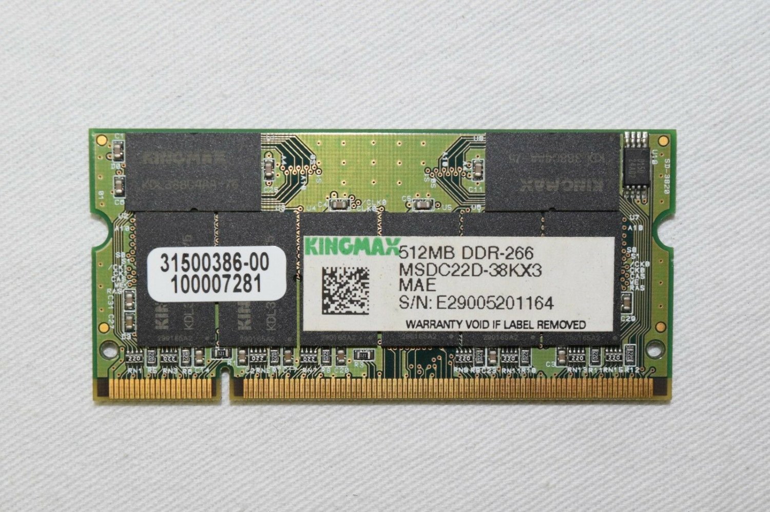 Kingmax 512MB DDR-266 , MSDC22D-38KX3 SODIMM