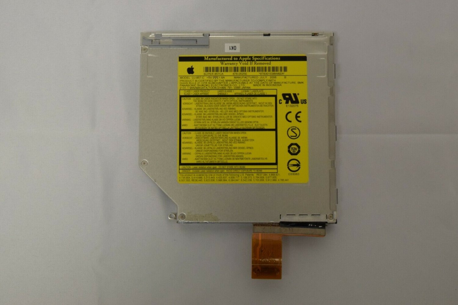 Apple MacBook A1181 (2007) UJ-857-C DVD RW Drive, 678-0525E
