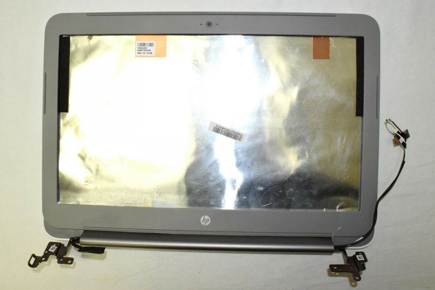 HP Chromebook 14-AK040WM Display Case and Bezel, No LCD, Y09GAA00