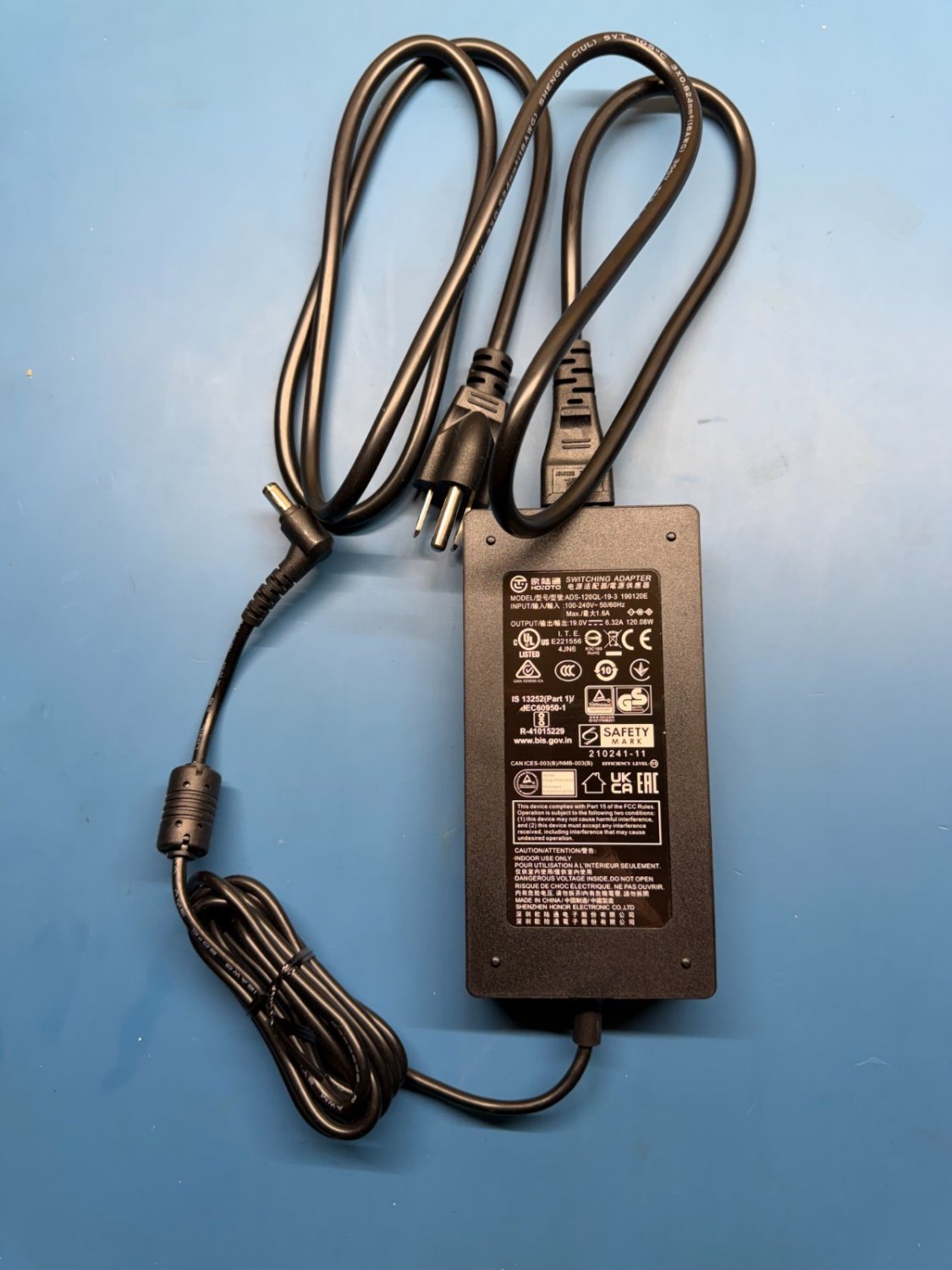 Genuine HOIOTO AC Power Adapter ADS-120QL-19-3 19020E 19V 6.32A 120W Black