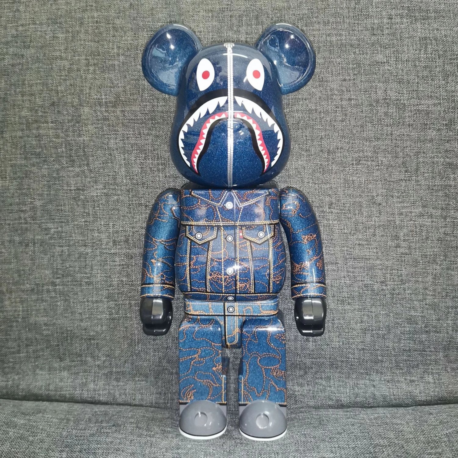 Bape & Levis x Shark Bearbrick 400%