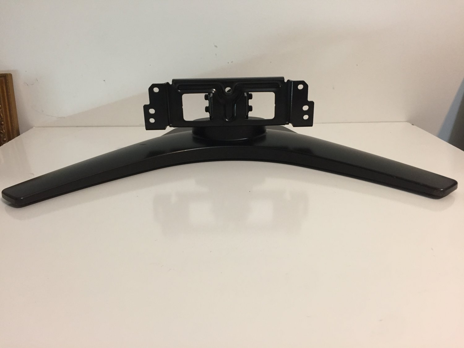 Base Stand Leg from TOSHIBA 37HL67S LCD TV
