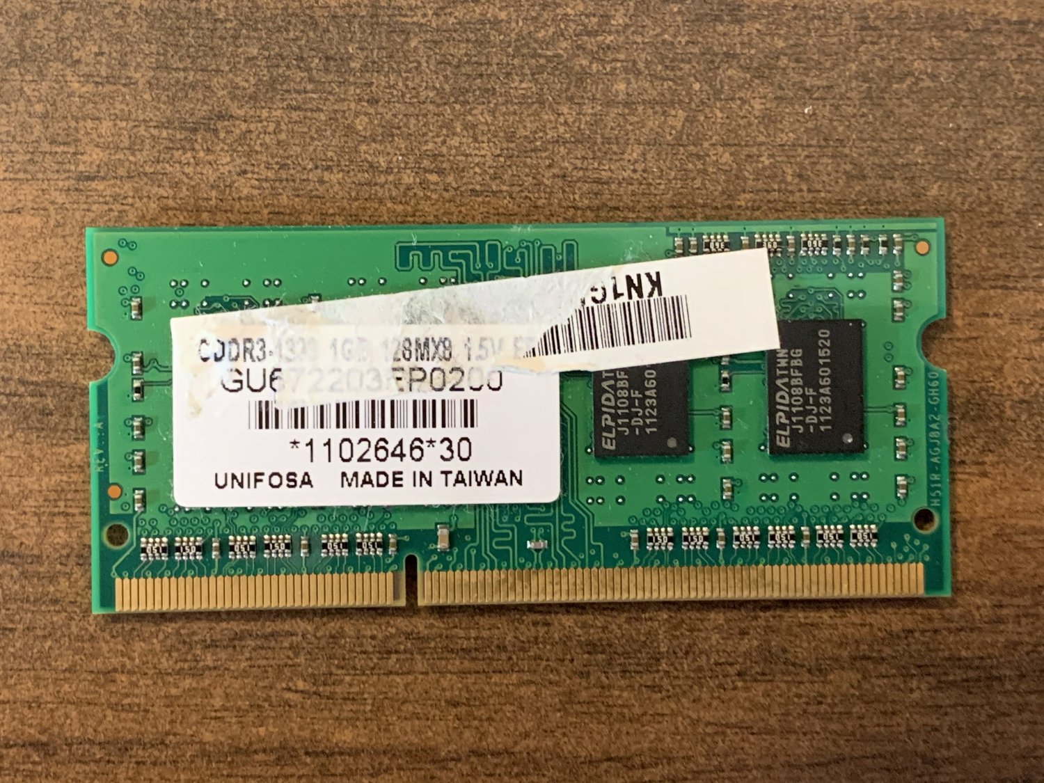 Unifosa GU672203EP0200 - 1GB 1333Mhz PC3-10600S DDR3-1333 SODIMM Laptop Memory