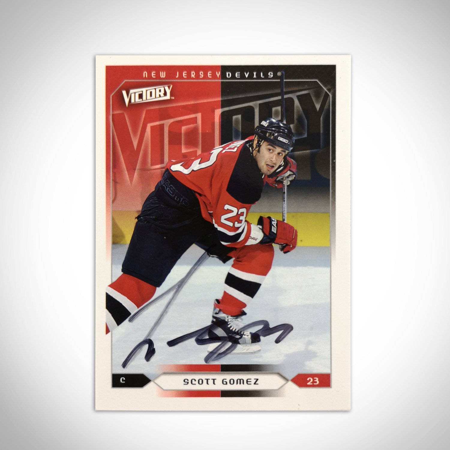 New Jersey Devils- Scott Gomez Hand-Signed Vintage 2005 Upper Deck Hockey Card