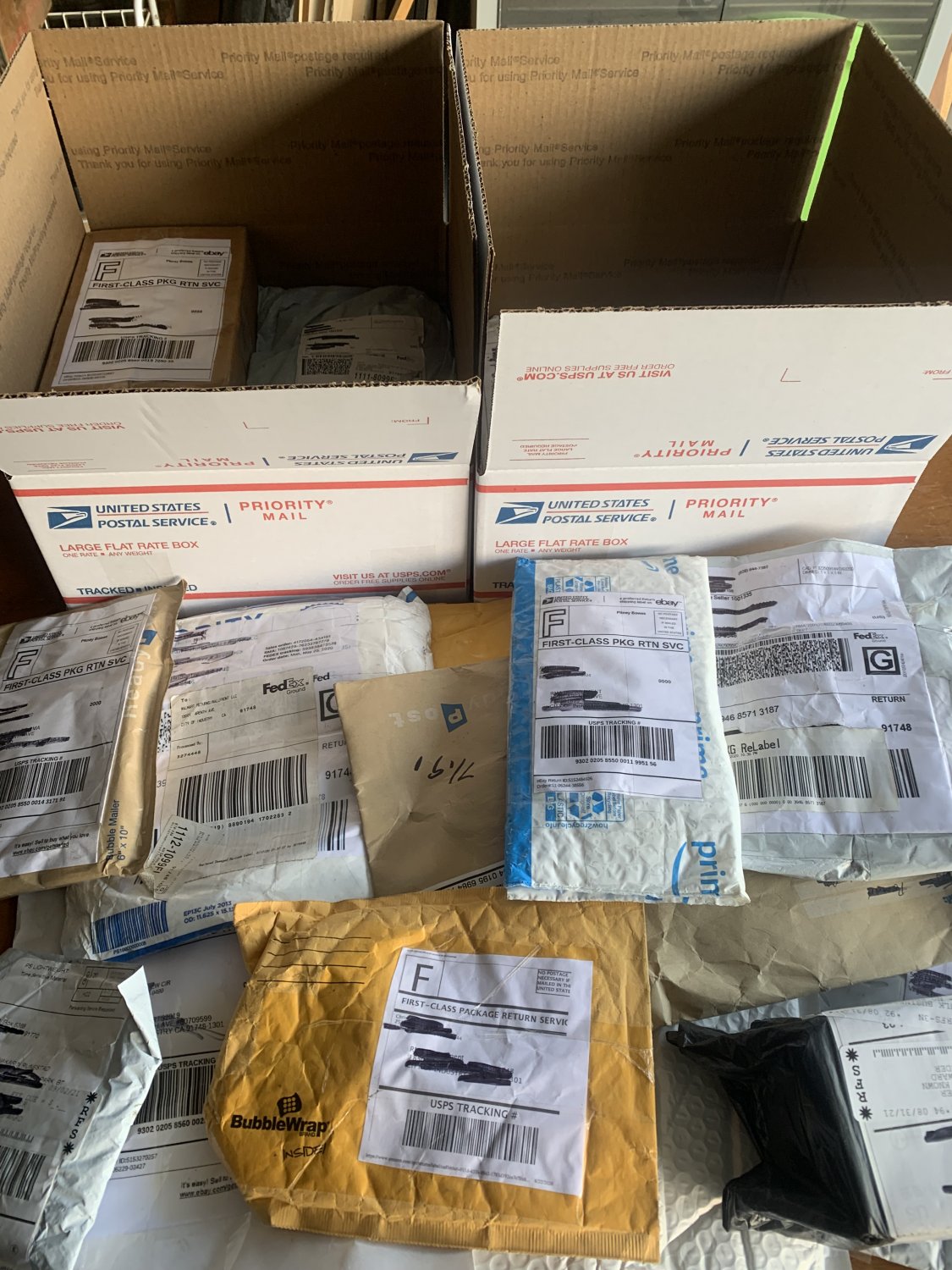 unclaimed amazon packages