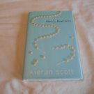 She's So Dead to Us by Kieran Scott (2010) (L62b6) He's So/She's So #1, BFYR HC She's So Dead to Us by Kieran Scott (2010) (L62b6) He's So/She's So #1, BFYR HC