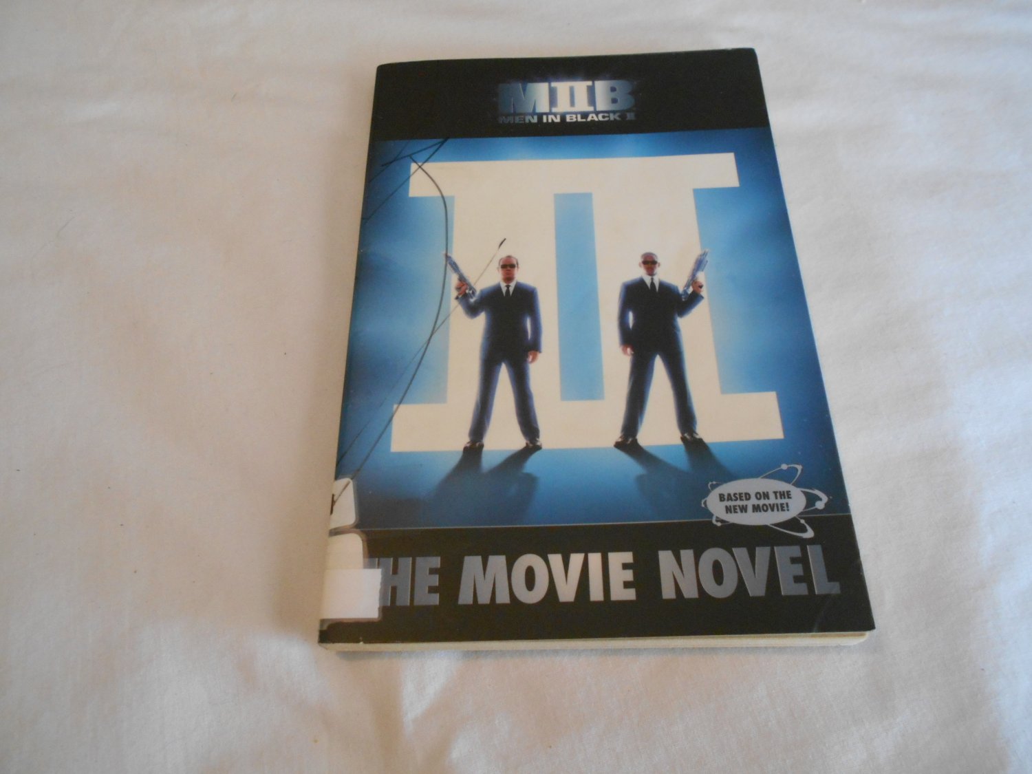 Men in Black II: The Movie Novel by Michael Teitelbaum (2002) (L34d1) Harper Festival PB