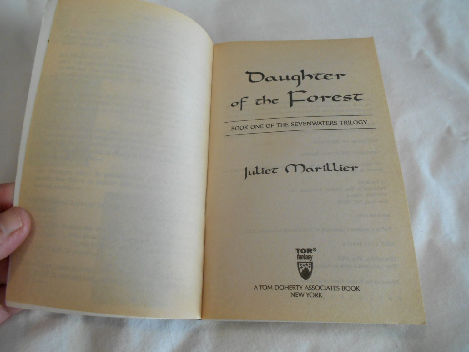 Daughter of the Forest by Juliet Marillier (2002) (R24a7) Sevenwaters