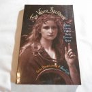 The Wicca Spellbook Witch's Coll of Wiccan Spells, Potions, Recipes by Gerina Dunwich 2001/R74d8 PB