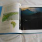 Light Shining Through the Mist: A Photobiography of Dian Fossey by Tom L. Matthews (1998) (L43c4) HC