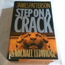 Step on a Crack by James Patterson, Michael Ledwidge (2007) (L72B7) Michael Bennett #1 HC Step on a Crack by James Patterson, Michael Ledwidge (2007) (L72B7) Michael Bennett #1 HC