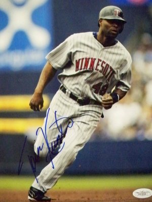 Torii Hunter Signed 8x10 Photo (JSA)