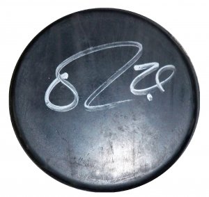 Evengi Malkin Signed Puck (GAI)