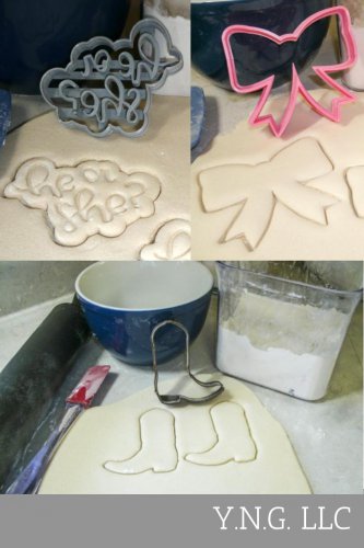 BOOTS OR BOWS GENDER REVEAL HE OR SHE BOY GIRL BOOT COWBOY COOKIE CUTTER PR1198