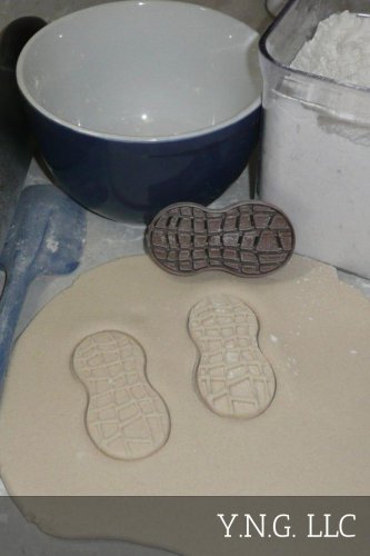 PEANUT DETAILED GROUNDNUT MONKEY MOVIE CIRCUS CARNIVAL COOKIE CUTTER USA PR2689