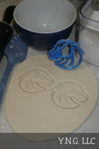 BOISE STATE UNIVERSITY BRONCOS NCAA DI FOOTBALL SPORTS COOKIE CUTTER USA PR2699