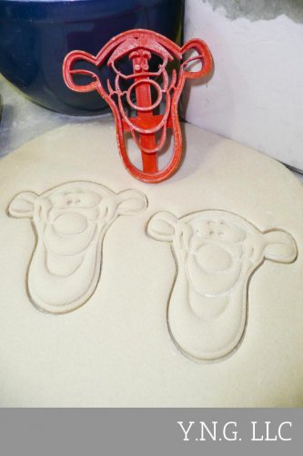 Tigger from Winnie the Pooh Disney Character Cookie Cutter Baking Tool USA PR457