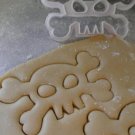 JOLLY ROGER PIRATE SKULL CROSSBONES CHARACTER COOKIE CUTTER USA PR461