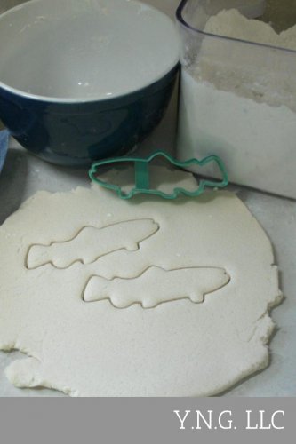 TROUT FISH FISHING SEA OCEAN LAKE POND RIVER BROOK COOKIE CUTTER USA PR2739