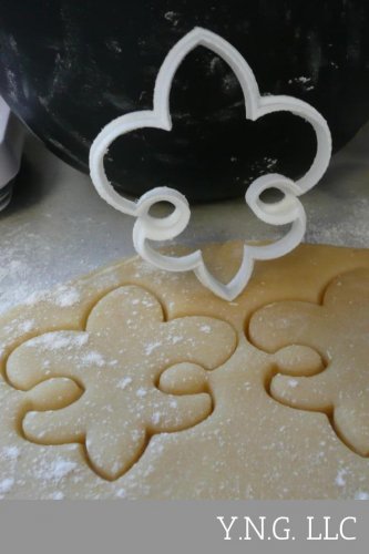 SCOUTS FLEUR DE LIS COOKIE CUTTER CAKE FONDANT SPECIAL OCCASION USA PR473
