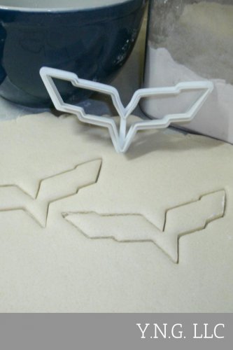 CORVETTE LOGO CHEVROLET COOKIE CUTTER CAKE FONDANT SPECIAL OCCASION USA PR481
