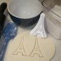 EIFFEL TOWER PARIS FRANCE COOKIE CUTTER CAKE FONDANT SPECIAL OCCASION USA PR482