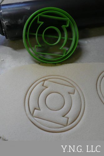 GREEN LANTERN SUPERHERO DC COMICS CHARACTER COOKIE CUTTER FONDANT TOOL USA PR491