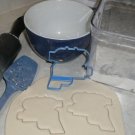SQUIRT GUN WATER BLASTER SOAKER POOL SUMMER FUN COOKIE CUTTER USA PR2860