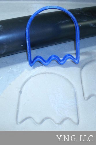 PACMAN GHOST VIDEO GAME CHARACTER COOKIE CUTTER FONDANT BAKING TOOL USA PR496