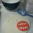 DEADPOOL SUPERHERO MARVEL CHARACTER COOKIE CUTTER FONDANT BAKING TOOL USA PR504