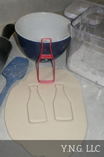 KETCHUP BOTTLE OUTLINE CONDIMENT FOOD BBQ PICNIC FAST COOKIE CUTTER USA PR2905
