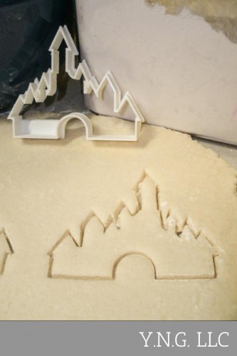 CINDERELLA CASTLE DISNEY WORLD LAND RESORT PRINCESS COOKIE CUTTER USA PR513