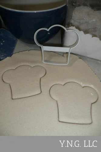 CHEF OR BAKER WHITE HAT HEAD WEAR COOK BAKE COOKING COOKIE CUTTER USA PR2886