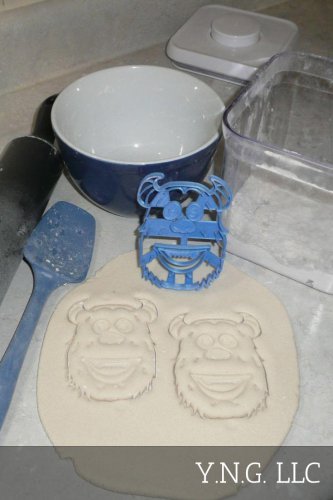 SULLEY SULLY FACE HEAD MONSTERS INC BLUE MONSTER COOKIE CUTTER USA PR2922