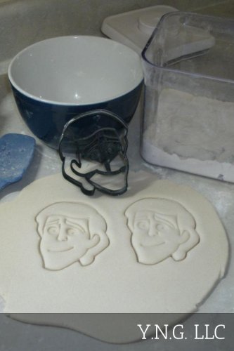 PRINCE ERIC FROM THE LITTLE MERMAID FICTION CHARACTER COOKIE CUTTER USA PR2923